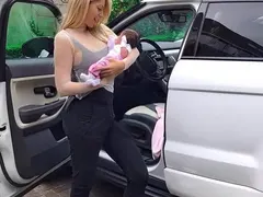 Сървайвърката Янита роди момиченце