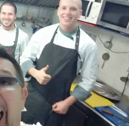 Шеф Петров псувал екипа на „На кафе”