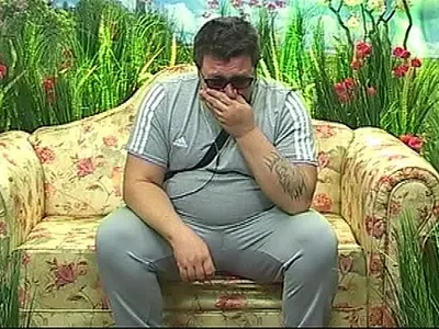 Шеф Петров ридае във „ВИП Брадър“! Готов е да се откаже от детето си (Драматични подробности)