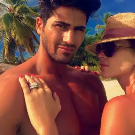 Арабски шейх издържа мъжа на Енджи Касабие! Милионерът лудна по красавеца