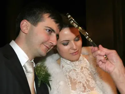 Бившата жена на Люси роди от пилот(Снимки)