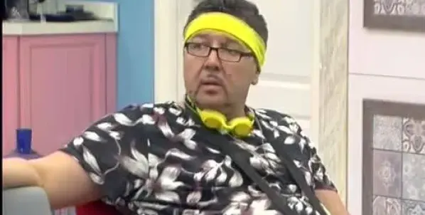 Близки на Шеф Петров: Обожава да се облича като жена! Разхожда се с рокли и токчета вкъщи
