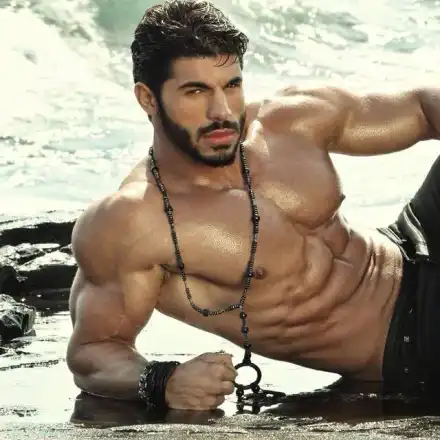 Часове преди сватбата на Фики: Огромен компромат съсипва брака му! Вижте какво скандално видео обикаля хайлайф средите