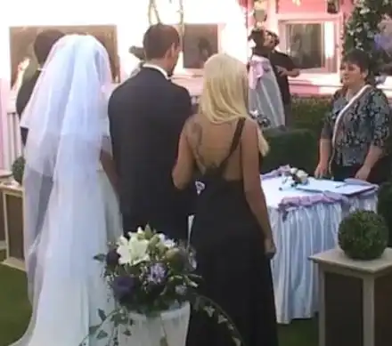 Една и съща венча Фики и Лудия репортер