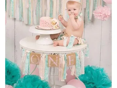 Емилия отсвири Коко за ЧРД на дъщеря им, сама платила партито (Снимки)