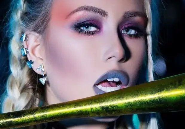 Гери-Никол си резна и носа (Снимки)