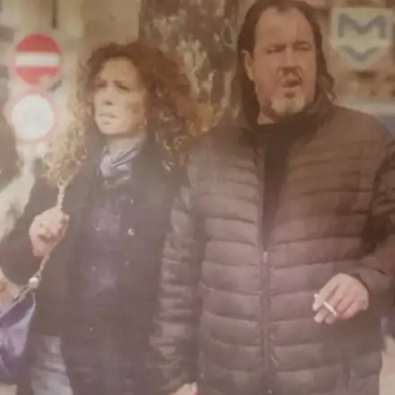 Гущеров лудо влюбен в жена си