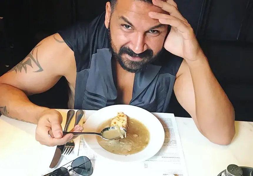 Излезе мейкинг към „Мотел“-ът на Азис