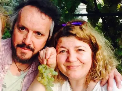 Калин Терзийски на гроздобер с жена си