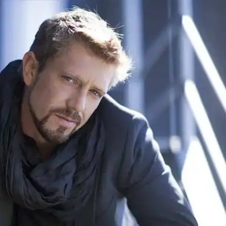 Калин Врачански остана сам (Актьорът плаши гаджета с нестандартни желания)