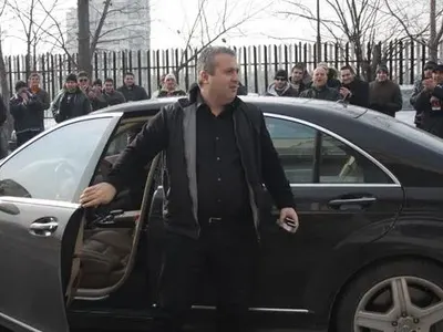 Коко Динев юрка нов поръчков мерцедес самотен из столицата