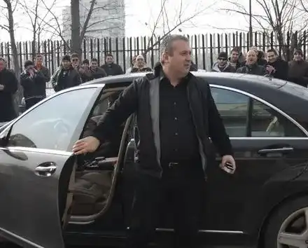 Коко Динев юрка нов поръчков мерцедес самотен из столицата