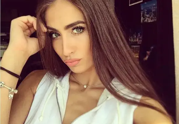 Македонците луднаха по наша волейболистка прочула се с мерака си за Роналдо