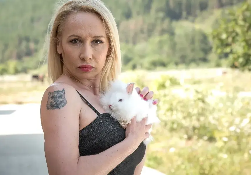 Марина от „Фермата“ през сълзи:  Да, снимах порно!