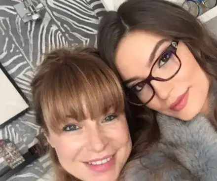 Мира Добрева се фука с богат зет! Омъжи щерка си за милионер (Фото от сватбата)