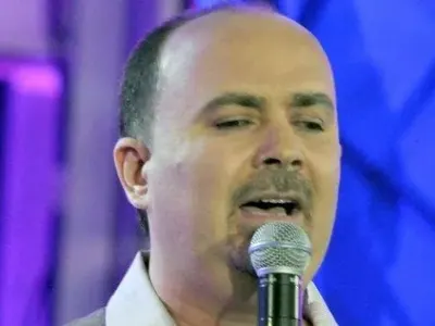 Орхан Мурад пее за 80 лева на вечер в квартална кръчма