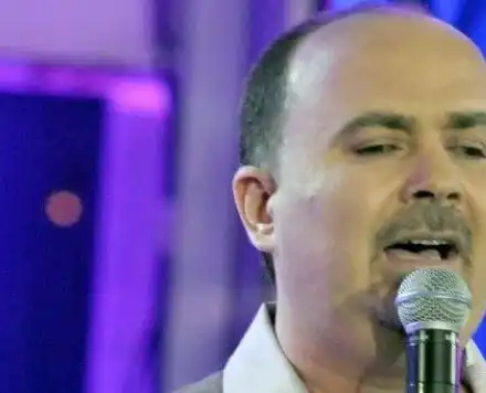 Орхан Мурад пее за 80 лева на вечер в квартална кръчма