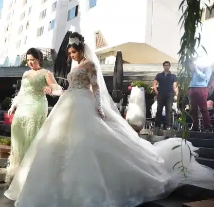 Още разкрития за сватбата на Фики! Роклята на булката Гюлджан струва 10 бона, кумата Галена подари 20 бона в плик (Снимки)