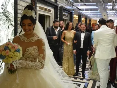 Още разкрития за сватбата на Фики! Роклята на булката Гюлджан струва 10 бона, кумата Галена подари 20 бона в плик (Снимки)