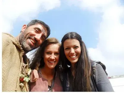 Ралица Паскалева мами новия си! Вижте как се прави на влюбена