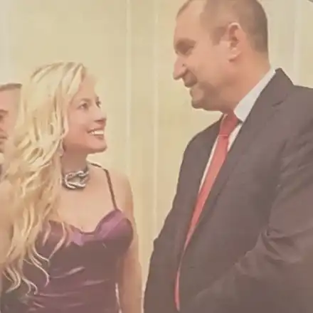 Румен Радев във флирт с наша актриса