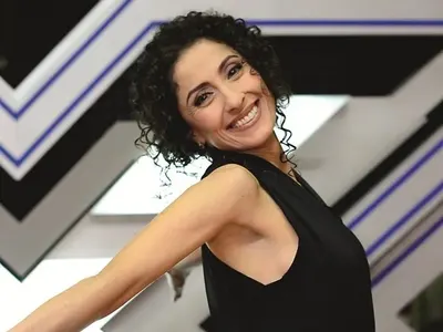 Саня Армутлиева спи с шофьора си (Скандални разкрития)