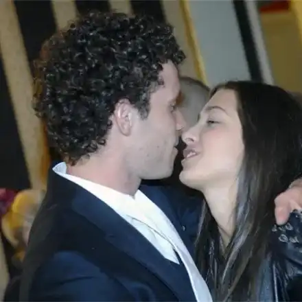 Щерката на Фатик емигрира, още се надява да се съберат с Явор Бахаров