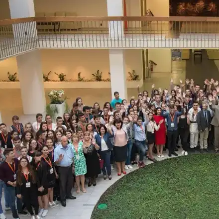 Сто българчета в Брюксел води фондация „Българска памет”