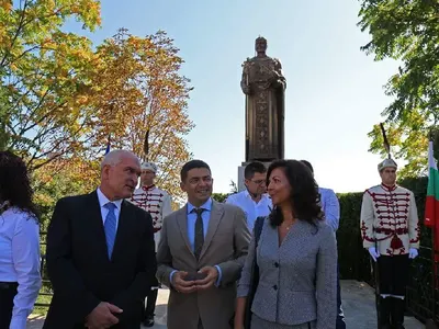 Сто българчета в Брюксел води фондация „Българска памет”
