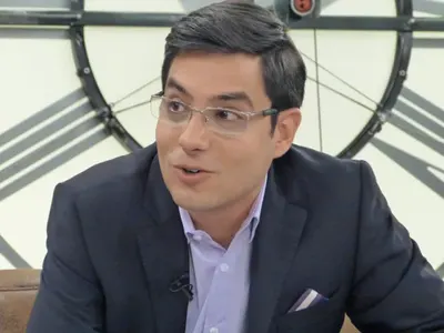 Светльо Иванов пословично разсеян (Журналистът постоянно забравя нещо)