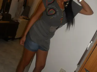 Вижте Джулиана Гани преди операциите (Шок снимки)