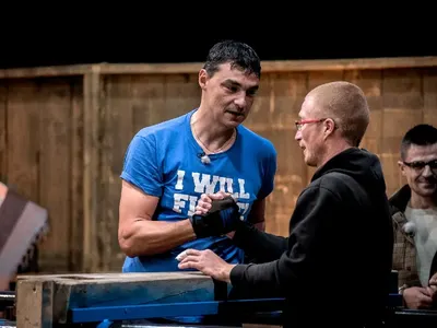 Владо Николов завеща маратонките си на Яни