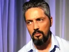 Мъжът на Гала с овча глава