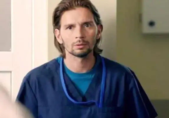 Александър Димов от „Откраднат живот“: Нагледах се на смърт като синя каска! (Постоянно го свалят и мъже, и жени)