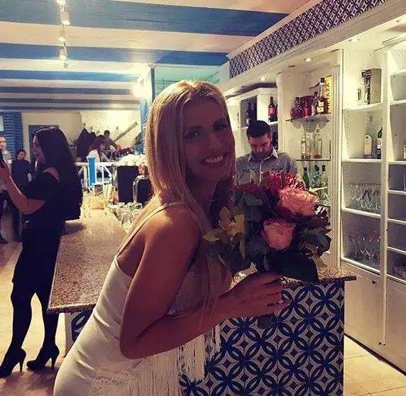 Анелия се жени!