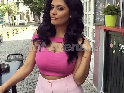 Ексклузивно в HotArena: Данчо Минев заряза втора жена и дете заради 20 годишна бръмчалка (Пикантни подробности + снимки)