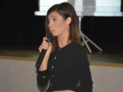 Фурор на срещата на Мегз с младите хора в Симитли (ВИДЕО)