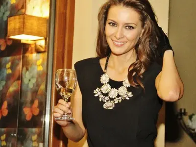 Гери Дончева залюби скараджия! Миската върти любов със сина на Майстор Миро (Снимка)