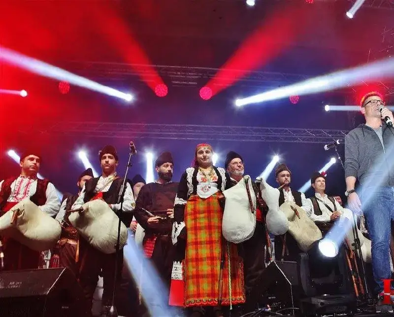 Грандиозен финал на турнето One Love!