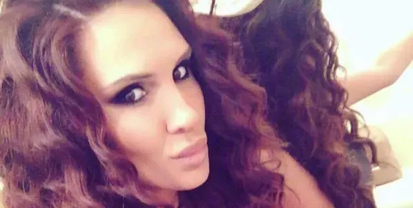 Хванаха фолк певица в кражба на телефон