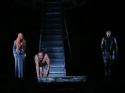 Коя е жената между Деян и Радина? Истинска красавица, приличаща на бившата му