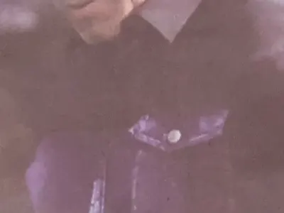 Кралят на забавленията не пуска телефона