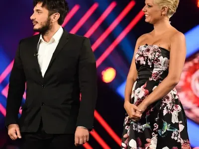 Лорд Минчев сече наред: Григор облечен като ватман, Сашка е облякла лакомо червено, червилото на Нелина като фреш, отличен моден дебют на Тамара + още и снимки