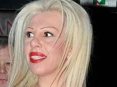 Луна крие реалните си години! Фолк динозавърката подменила личната си карта с лъжа (Подробности)