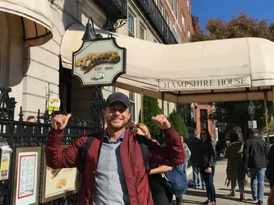 Ненчо глези гадже в Ню Йорк