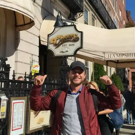 Ненчо глези гадже в Ню Йорк