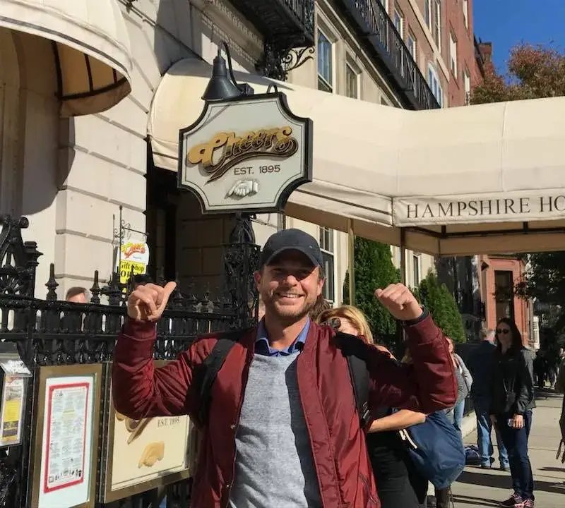 Ненчо глези гадже в Ню Йорк