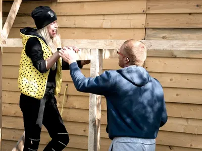 Раздор във „Фермата“! Виолета би шута на Яни