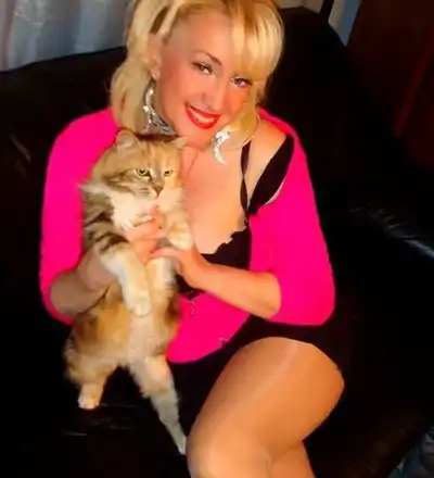 Сашка Васева заби 20-годишен любовник, докато е в Къщата на ВИП Брадър! (Скандални подробности)