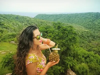 Шокиращ сигнал до HotArena: Преподавател в университет в тайна връзка с Райна! (Вижте подробности)